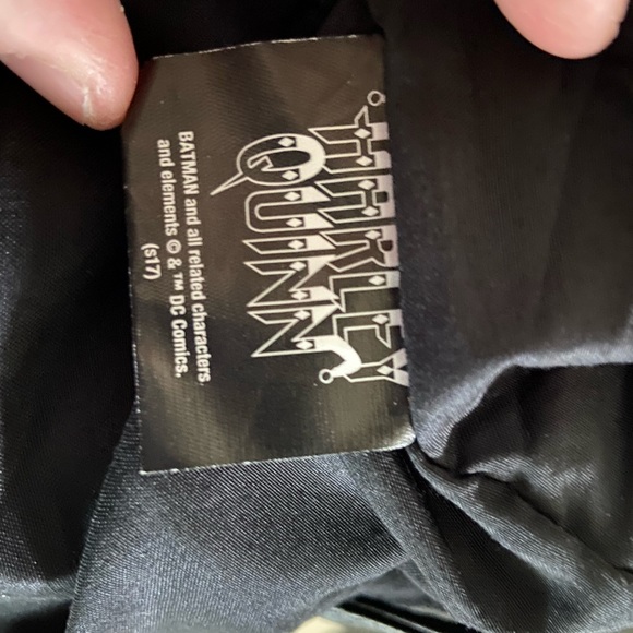 Harley Quinn Backpack - Picture 3 of 4